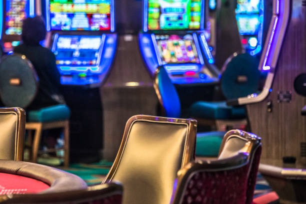 lamtoto wallet and tournament lobby showing balance, available races, and cash-out options