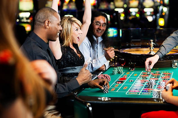Poker tournament lobby on lamtoto showing scheduled events with buy-in levels and player counts